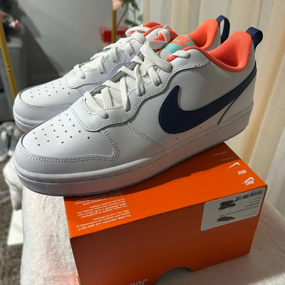 Nike 🔥 brand